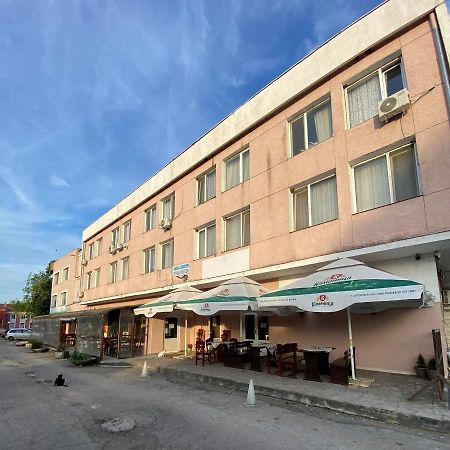 Hostel Shabla Exterior photo
